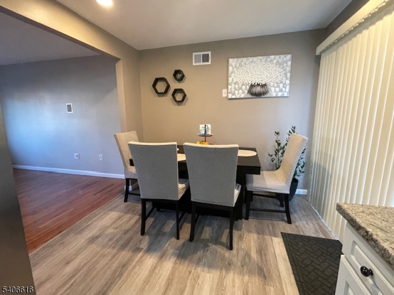 189 McFarlane Road Woodbridge, NJ 07067 - Photo 14 of 35