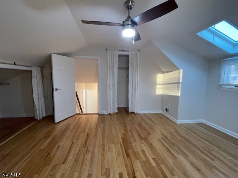 189 McFarlane Road Woodbridge, NJ 07067 - Photo 19 of 35