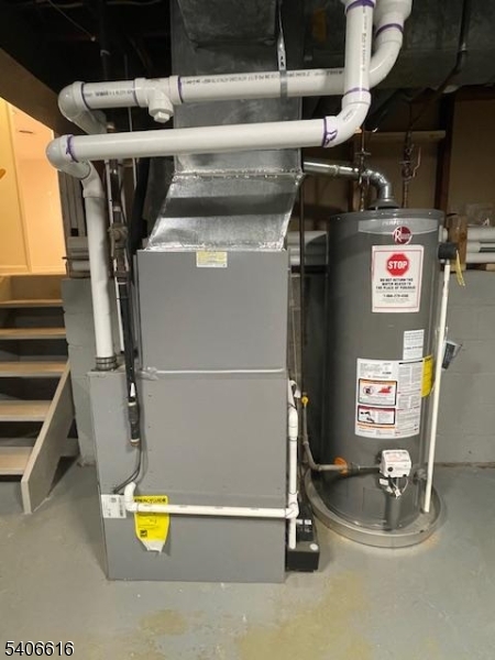 189 McFarlane Road Woodbridge, NJ 07067 - Photo 32 of 35