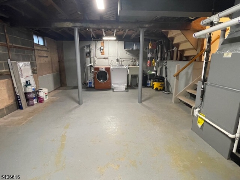 189 McFarlane Road Woodbridge, NJ 07067 - Photo 35 of 35