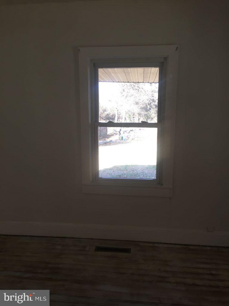 19044 Bethlehem Church Road Triangle, VA 22172 - Photo 4 of 12 Gallery Image 4