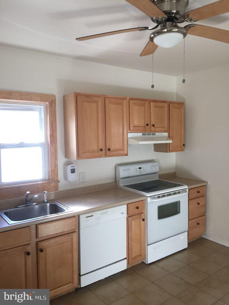 19044 Bethlehem Church Road Triangle, VA 22172 - Photo 6 of 12 Gallery Image 6