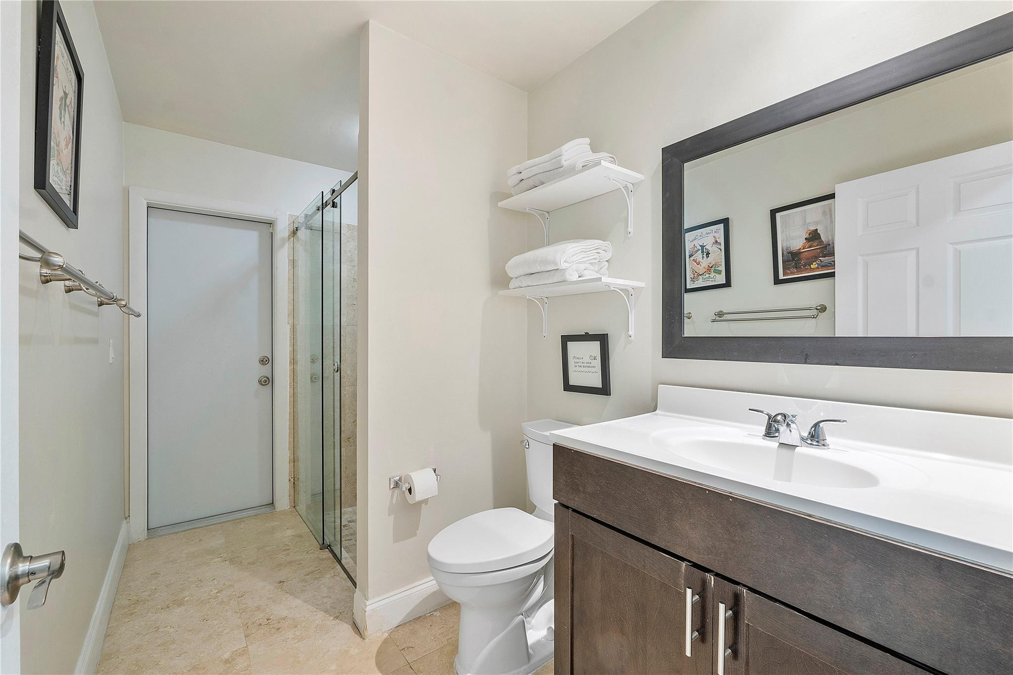 19910 Stockholm Drive Boca Raton, FL 33434 - Photo 11 of 14 2nd Bath