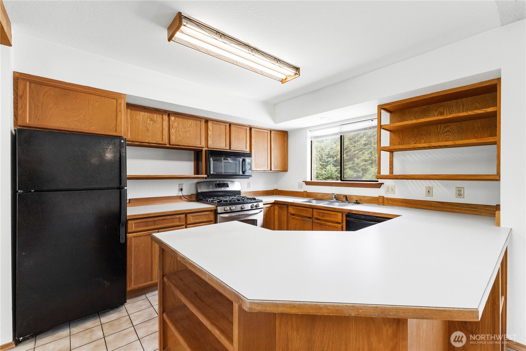 1025 Nevada Street Bellingham, WA 98229 - Photo 8 of 36