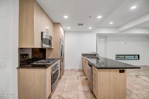 $699,000 | 7121 East Rancho Vista Drive, Unit 1004, Scottsdale, AZ 85251