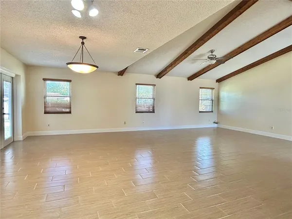 $2,500 | 7508 Glenmoor Lane, Winter Park, FL 32792