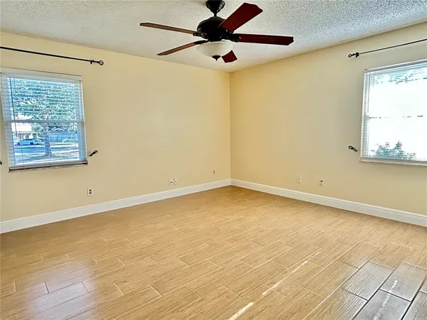 $2,500 | 7508 Glenmoor Lane, Winter Park, FL 32792