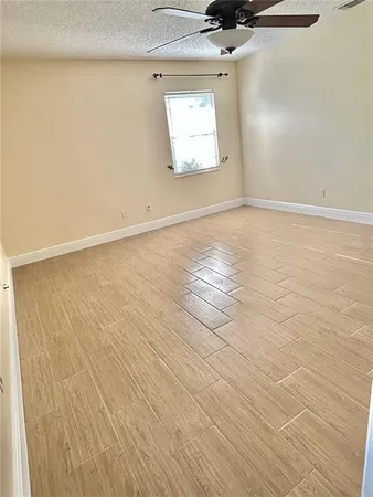 $2,500 | 7508 Glenmoor Lane, Winter Park, FL 32792