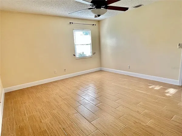 $2,500 | 7508 Glenmoor Lane, Winter Park, FL 32792