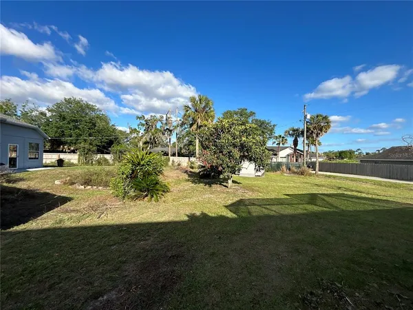 $2,500 | 7508 Glenmoor Lane, Winter Park, FL 32792