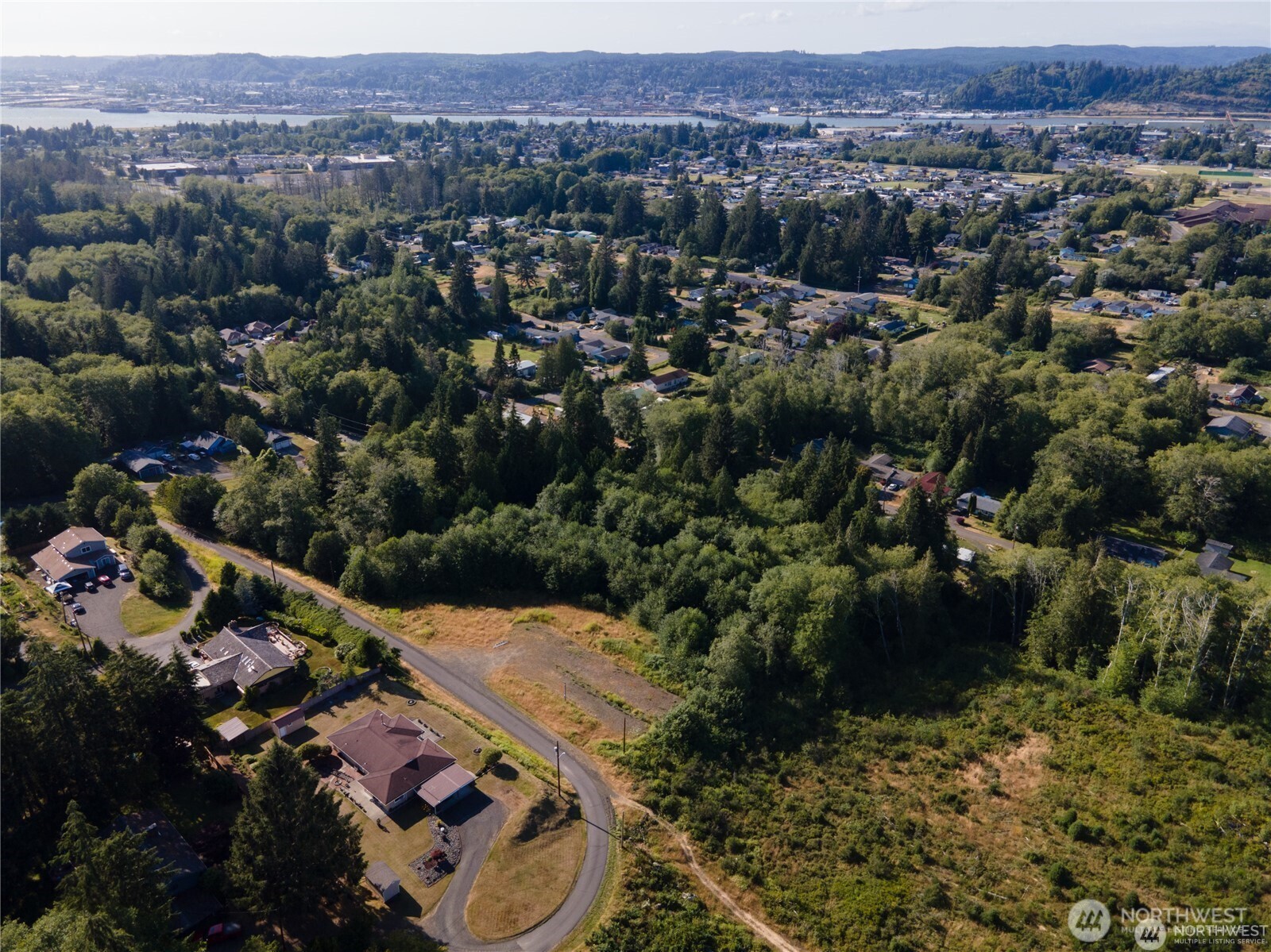 2 Lomax Street Aberdeen, WA 98520 - Photo 3 of 8