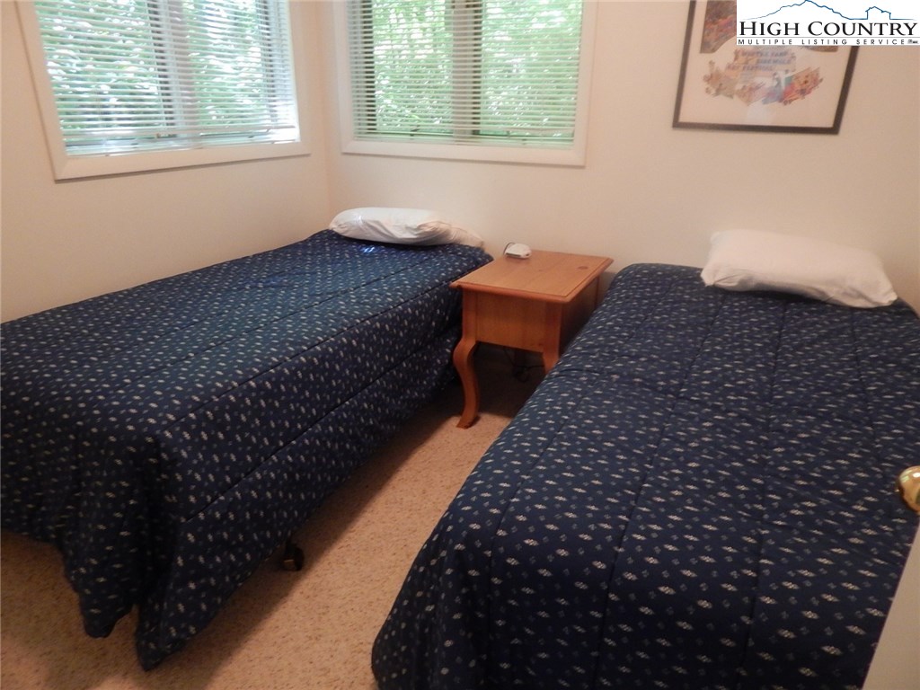 106 Lakeledge Road Beech Mountain, NC 28604 - Photo 12 of 21 Gallery Image 12