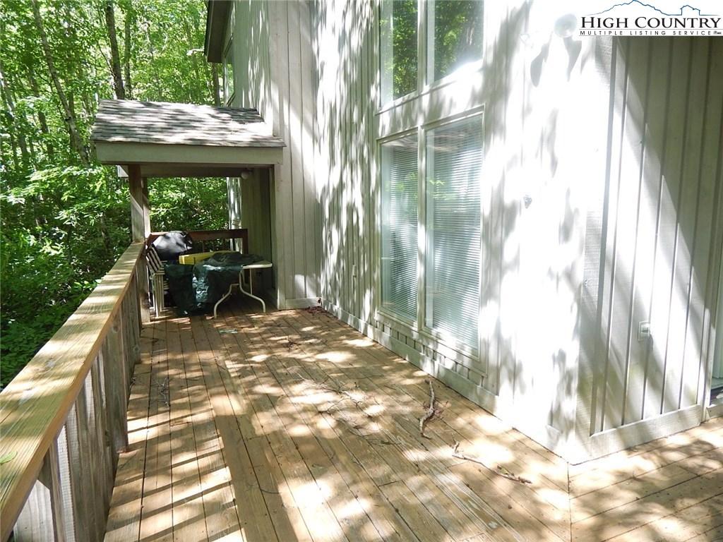 106 Lakeledge Road Beech Mountain, NC 28604 - Photo 17 of 21 Gallery Image 17