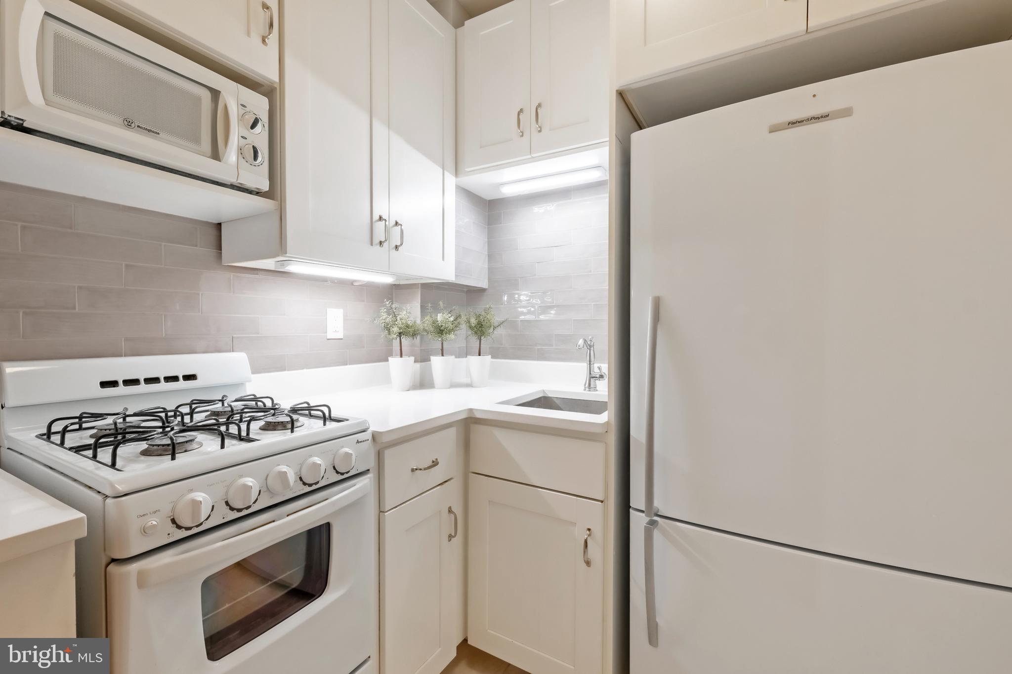 2853 Ontario Road Northwest, Unit 207 Washington, DC 20009 - Photo 9 of 38 Gallery Image 9