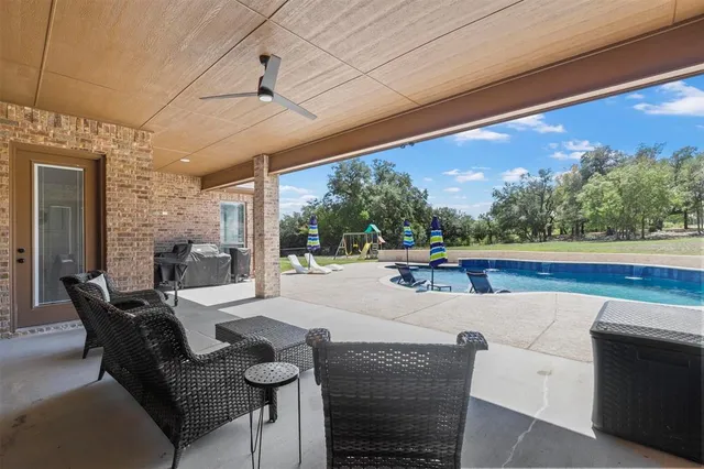 $769,900 | 1012 Alicia Court, Weatherford, TX 76087