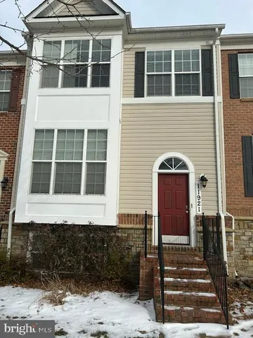 $2,850 | 11921 Little Seneca Parkway, Clarksburg, MD 20871