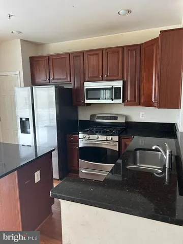 $2,850 | 11921 Little Seneca Parkway, Clarksburg, MD 20871