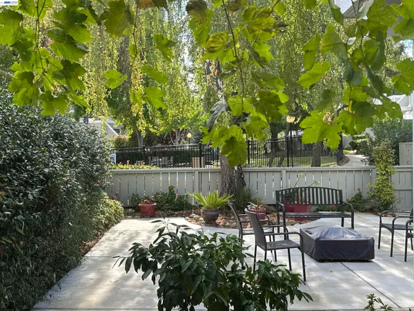 $1,200,000 | 7332 Stonedale Drive, Pleasanton, CA 94588