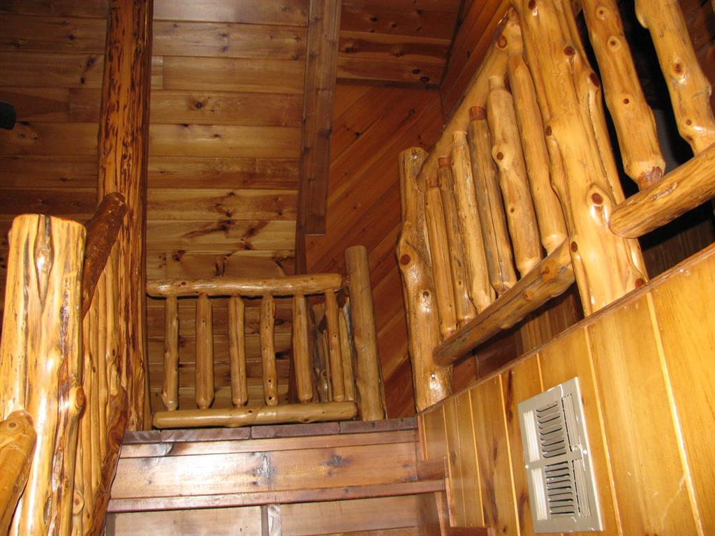 941 North 4420th Road Valliant, OK 74764 - Photo 11 of 40 a view of wooden door