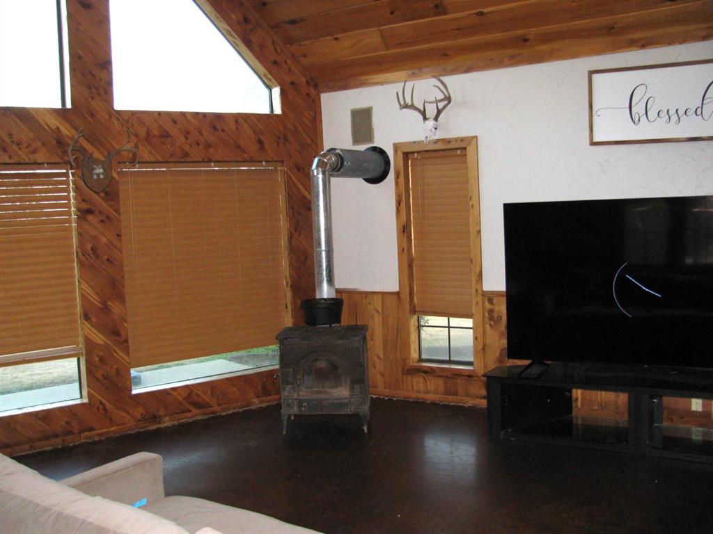 941 North 4420th Road Valliant, OK 74764 - Photo 13 of 40 a view of terrace with wooden floor