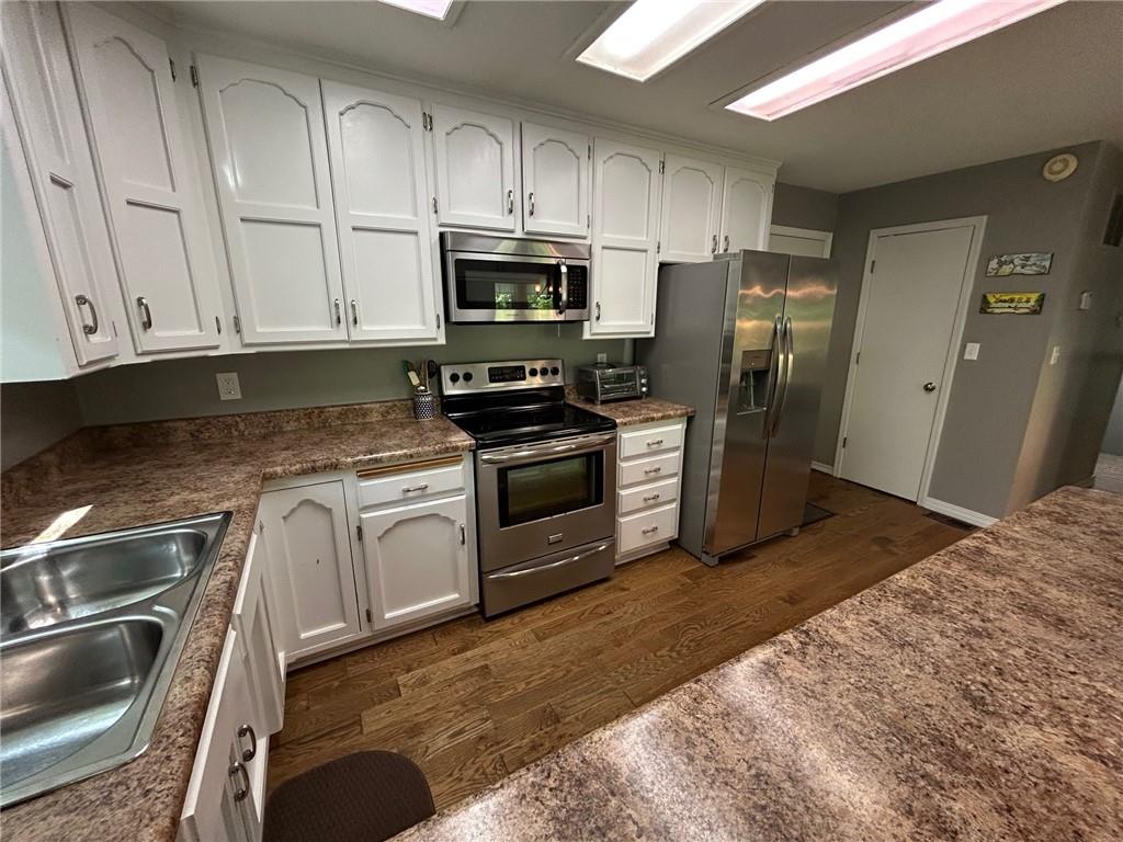1007 South Adams Street Nevada, MO 64772 - Photo 4 of 39
