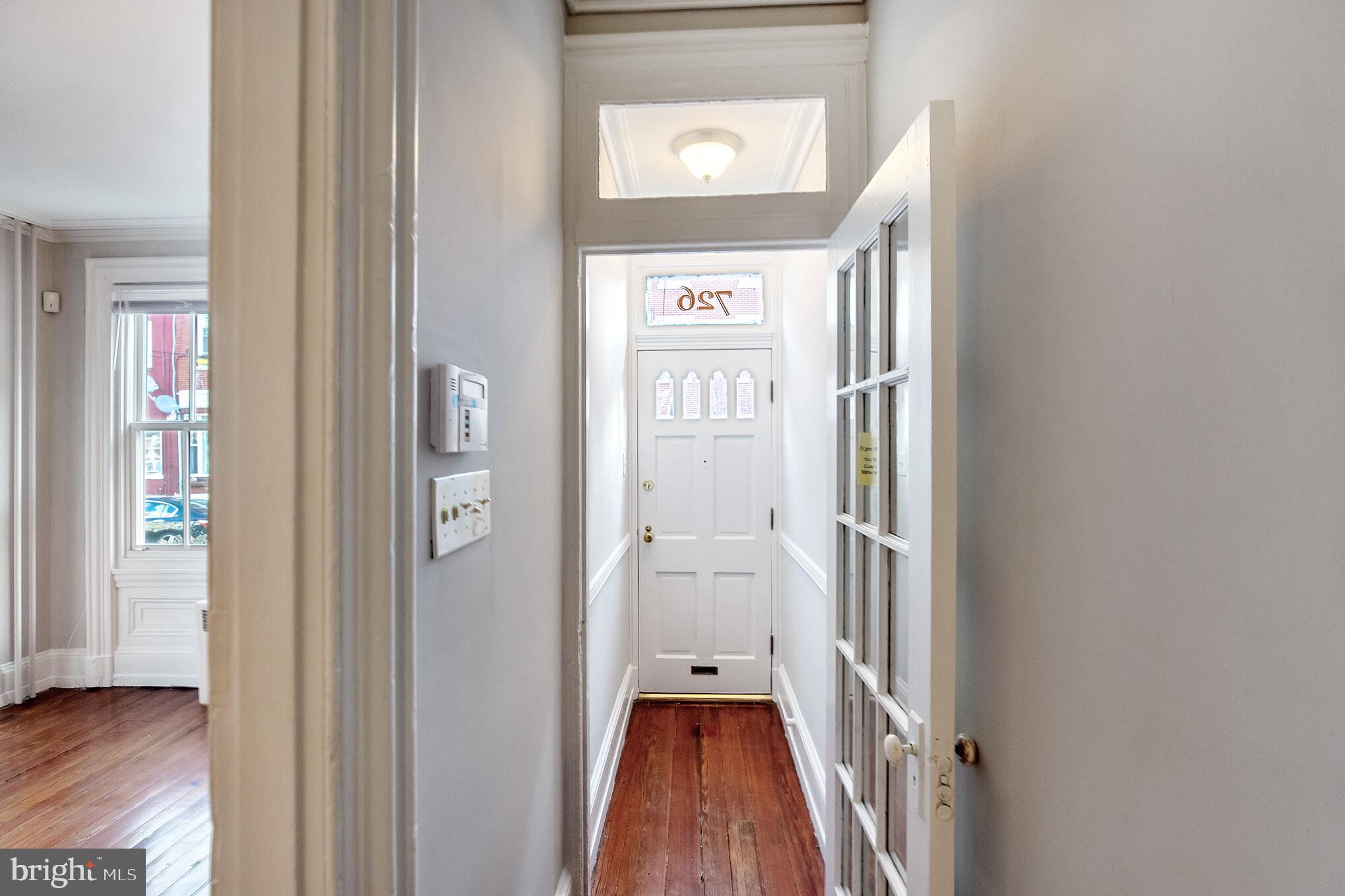 726 South 16th Street Philadelphia, PA 19146 - Photo 4 of 32 vestibule entrance
