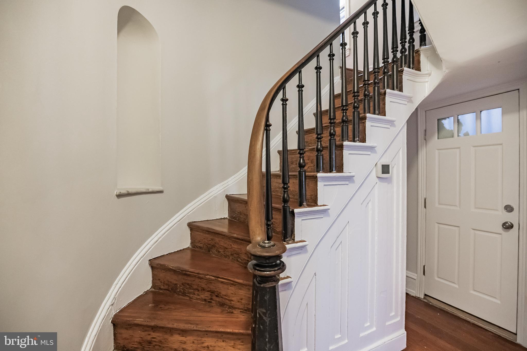 726 South 16th Street Philadelphia, PA 19146 - Photo 6 of 32 Beautiful staircase