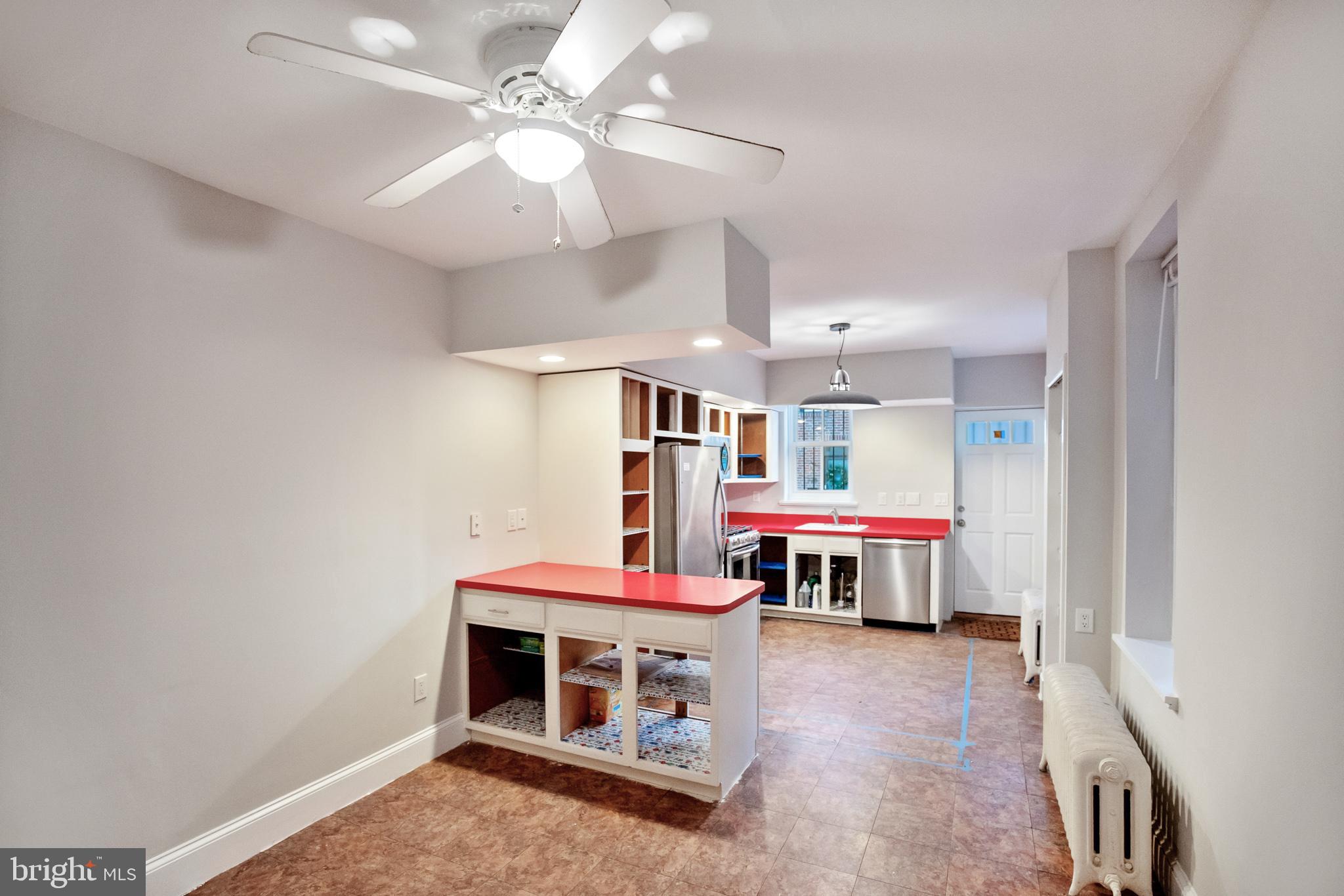 726 South 16th Street Philadelphia, PA 19146 - Photo 7 of 32 Functional kitchen that is easily updated