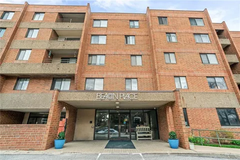 $169,000 | 5715 Beacon Street, Unit 509, Pittsburgh, PA 15217