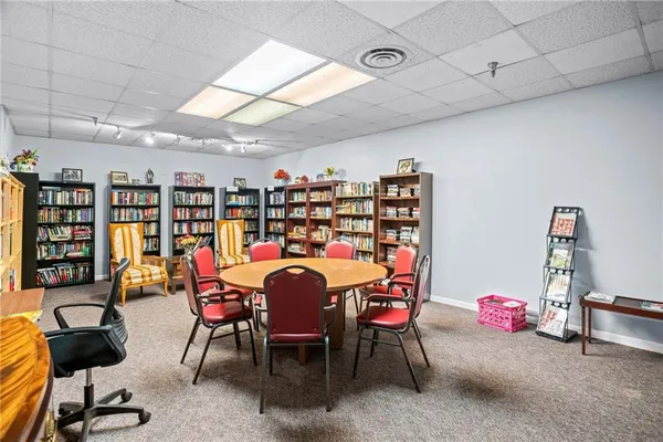 $169,000 | 5715 Beacon Street, Unit 509, Pittsburgh, PA 15217