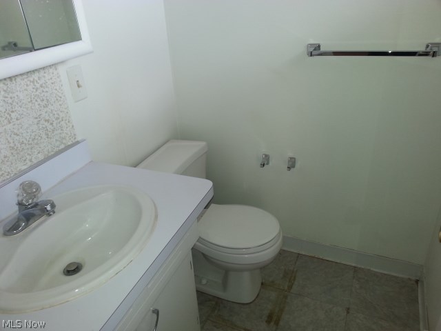 679 Edgewood Road Cleveland, OH 44143 - Photo 19 of 25 Gallery Image 19