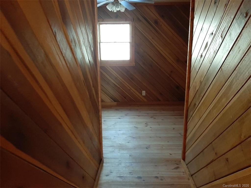 5829 Liner Creek Road Clyde, NC 28721 - Photo 14 of 21