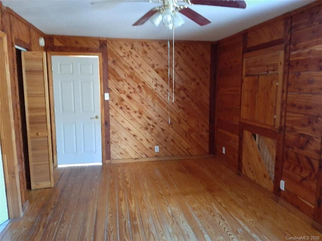 5829 Liner Creek Road Clyde, NC 28721 - Photo 20 of 21