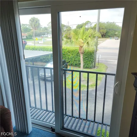 $119,900 | 4728 Orange Grove Boulevard, Unit 10, North Fort Myers, FL 33903
