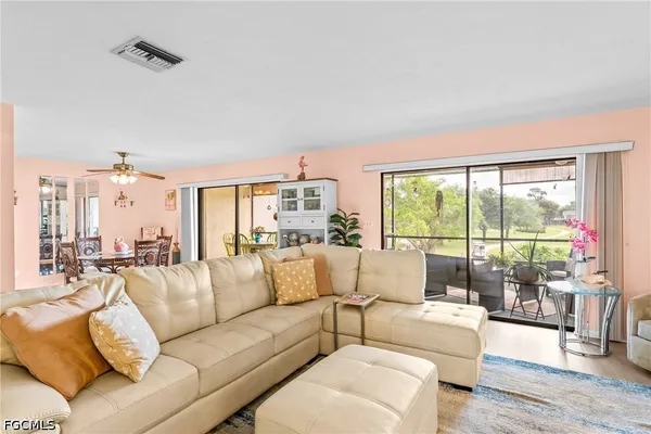 $119,900 | 4728 Orange Grove Boulevard, Unit 10, North Fort Myers, FL 33903
