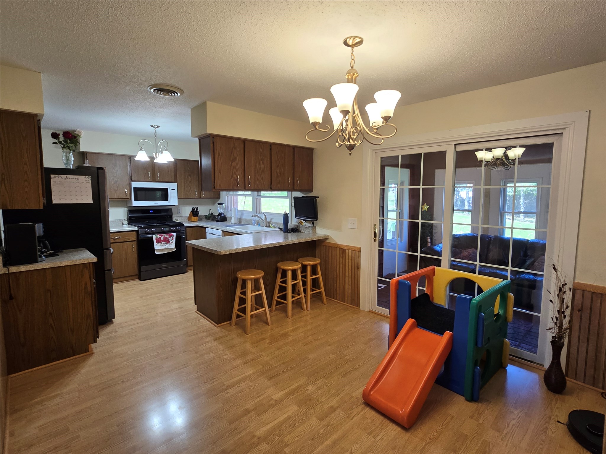 903 Mission Drive Rice Lake, WI 54868 - Photo 13 of 37