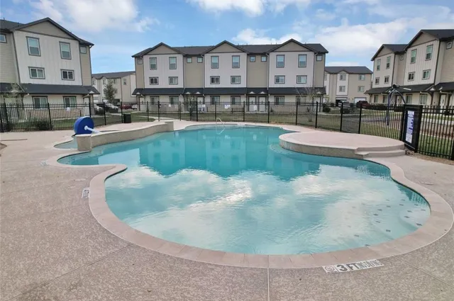 $1,950 | 12603 Telge Road, Unit 14E, Cypress, TX 77429