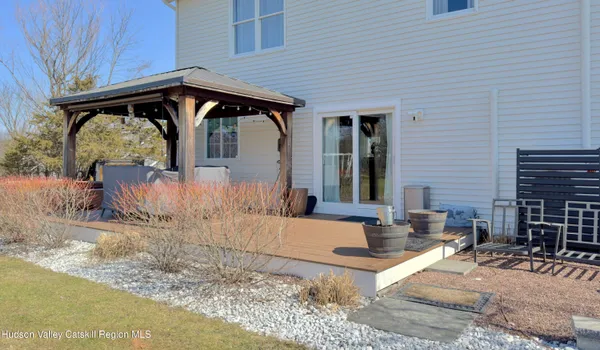 $650,000 | 2360 Sleepy Hollow Road, Athens, NY 12015