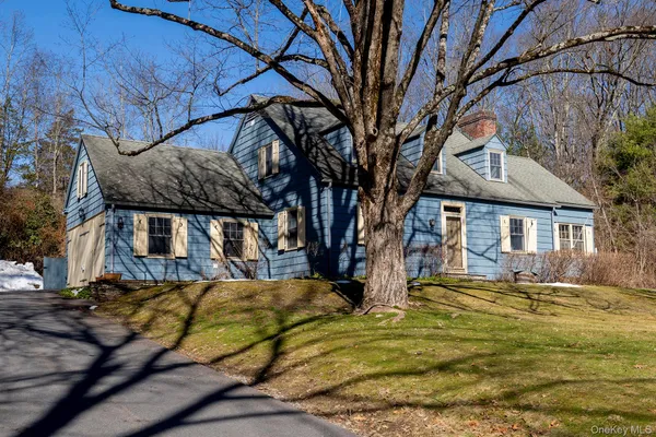 $525,000 | 3985 Highway 82, Millbrook, NY 12545