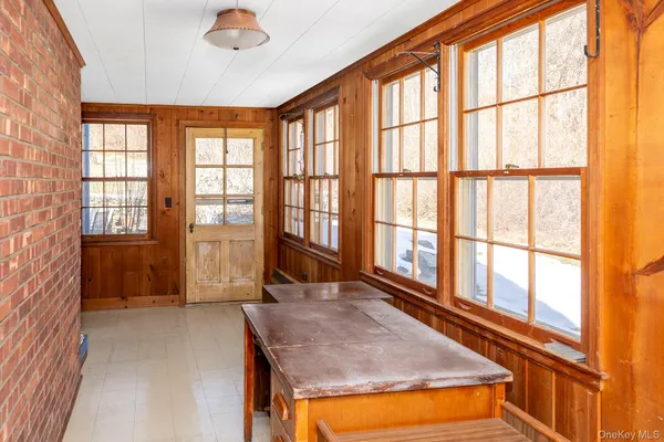 $525,000 | 3985 Highway 82, Millbrook, NY 12545