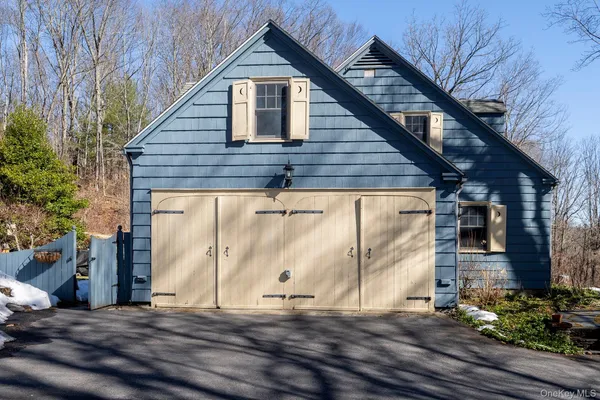 $525,000 | 3985 Highway 82, Millbrook, NY 12545