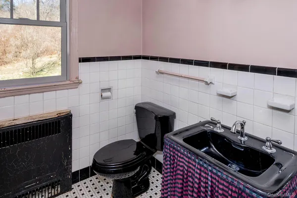 $525,000 | 3985 Highway 82, Millbrook, NY 12545