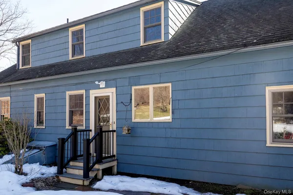 $525,000 | 3985 Highway 82, Millbrook, NY 12545