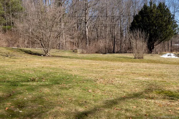 $525,000 | 3985 Highway 82, Millbrook, NY 12545