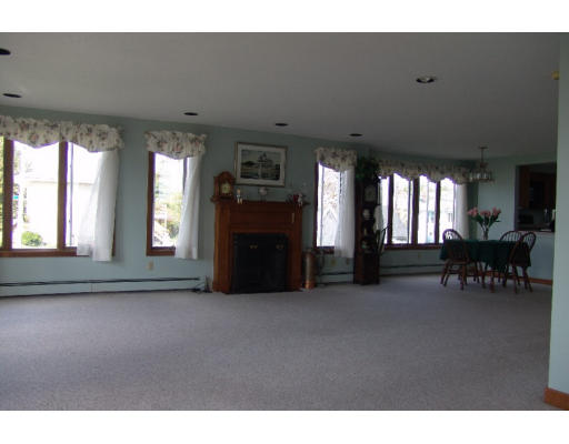 168 Newport Road Hull, MA 02045 - Photo 3 of 13