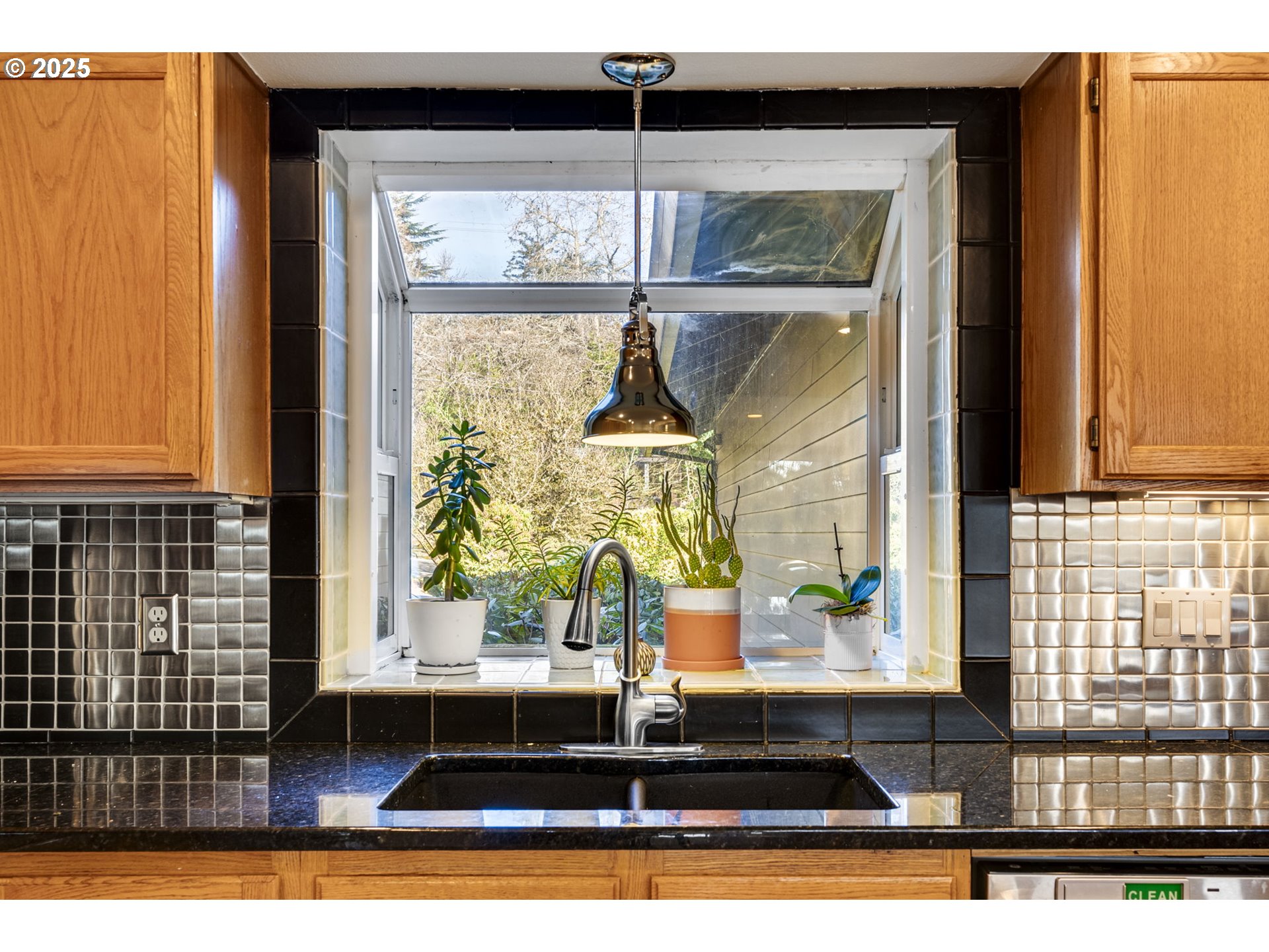 1330 Southwest Stephenson Street Portland, OR 97219 - Photo 6 of 48