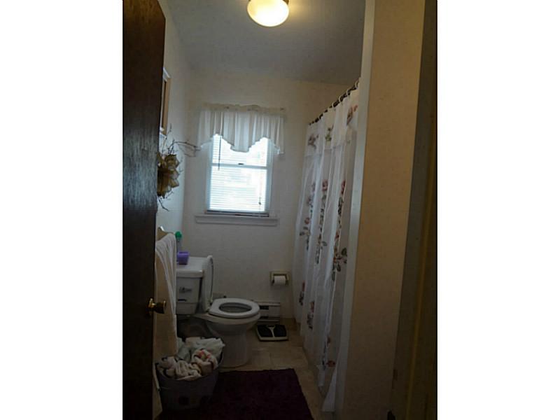 50 50-a&b Spring Street Westerly, RI 02891 - Photo 5 of 8 Bathroom. UNIT B