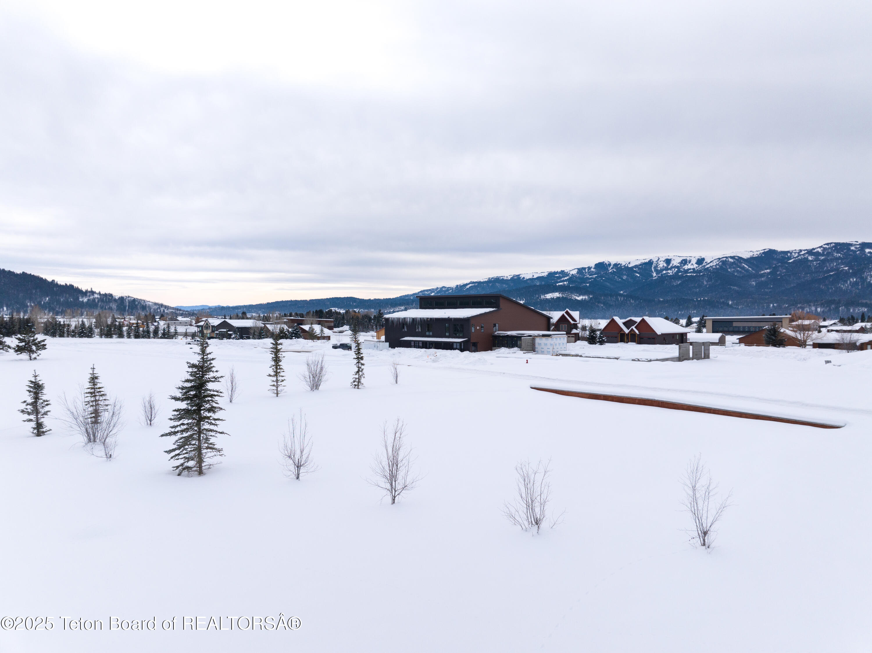208 Alpine Village Circle Alpine, WY 83128 - Photo 8 of 13 Print - 208 Alpine Village Circle-7