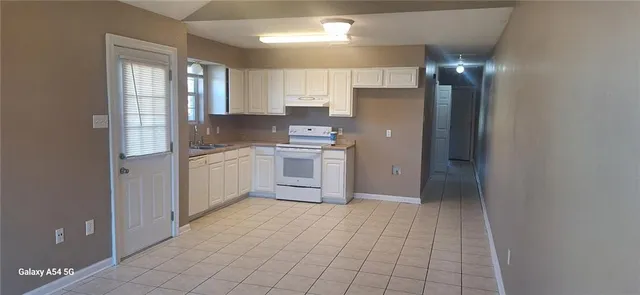 $1,150 | 3523 Pakenham Drive, Chalmette, LA 70043