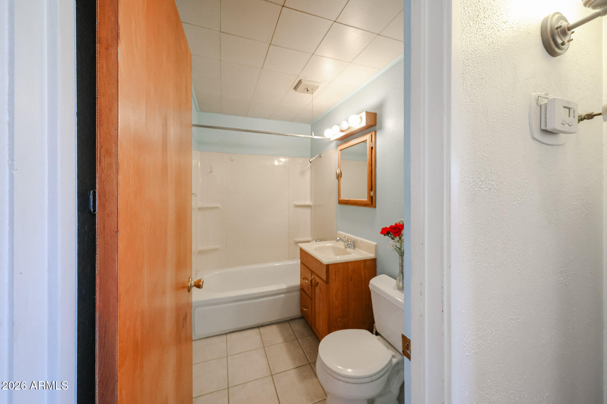 3039 East Charter Oak Road Phoenix, AZ 85032 - Photo 24 of 46 Hall Bathroom
